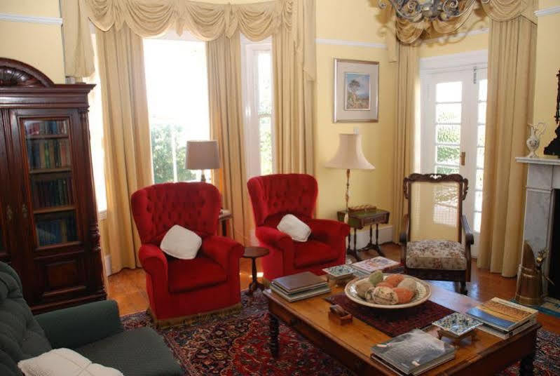 Braeside Guest House (Adults Only) Свеллендам Экстерьер фото
